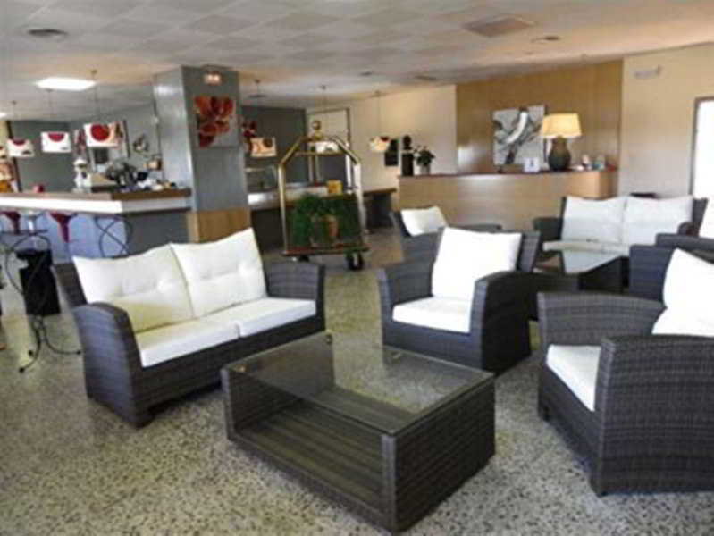 Hostal L'Esplai Viladamat Bagian luar foto