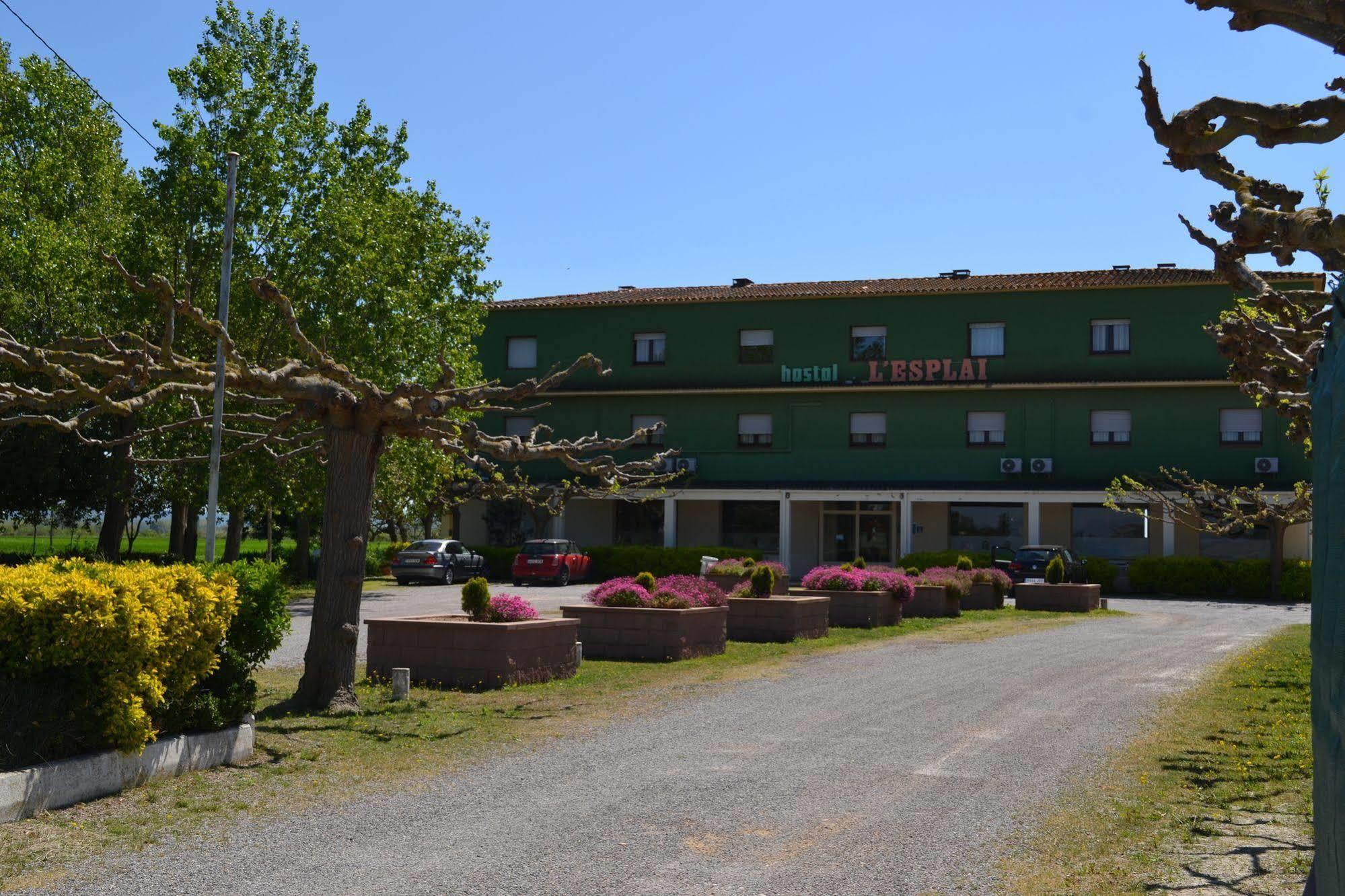 Hostal L'Esplai Viladamat Bagian luar foto