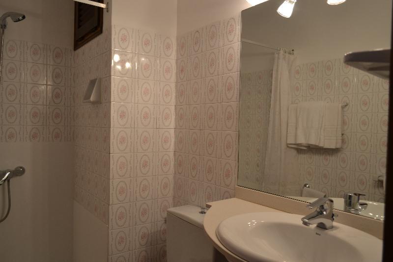 Hostal L'Esplai Viladamat Bagian luar foto